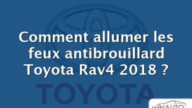 Comment allumer les feux antibrouillard Toyota Rav4 2018 ?