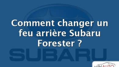 Comment changer un feu arrière Subaru Forester ?