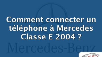 Comment connecter un téléphone à Mercedes Classe E 2004 ?