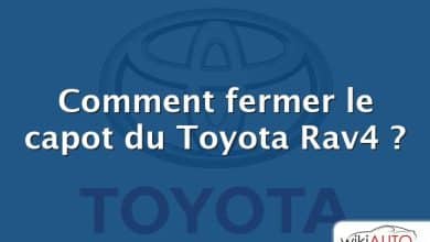 Comment fermer le capot du Toyota Rav4 ?