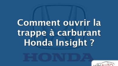 Comment ouvrir la trappe à carburant Honda Insight ?