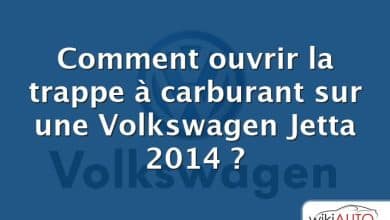 Comment ouvrir la trappe à carburant sur une Volkswagen Jetta 2014 ?