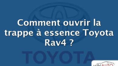 Comment ouvrir la trappe à essence Toyota Rav4 ?