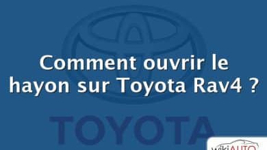 Comment ouvrir le hayon sur Toyota Rav4 ?