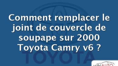 Comment remplacer le joint de couvercle de soupape sur 2000 Toyota Camry v6 ?