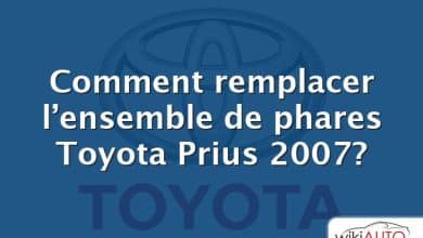 Comment remplacer l’ensemble de phares Toyota Prius 2007?