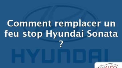 Comment remplacer un feu stop Hyundai Sonata ?