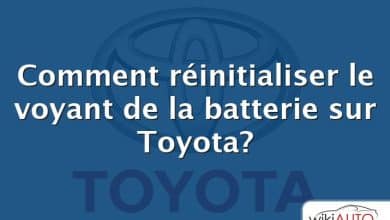 Comment réinitialiser le voyant de la batterie sur Toyota?