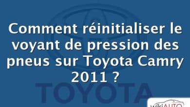 Comment réinitialiser le voyant de pression des pneus sur Toyota Camry 2011 ?