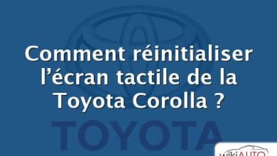 Comment réinitialiser l’écran tactile de la Toyota Corolla ?