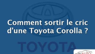 Comment sortir le cric d’une Toyota Corolla ?