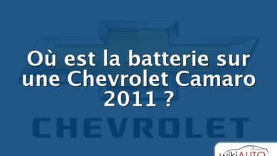 Où est la batterie sur une Chevrolet Camaro 2011 ?