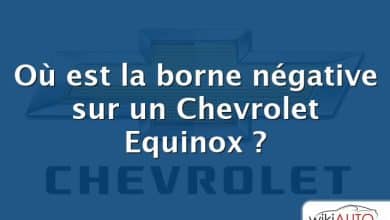Où est la borne négative sur un Chevrolet Equinox ?