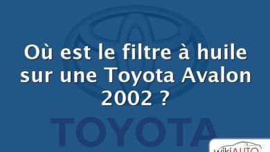 Où est le filtre à huile sur une Toyota Avalon 2002 ?