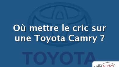 Où mettre le cric sur une Toyota Camry ?
