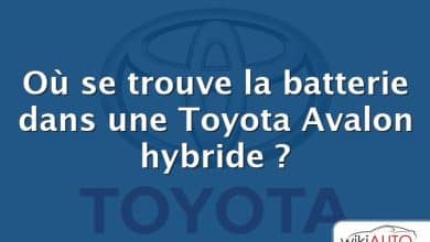 Où se trouve la batterie dans une Toyota Avalon hybride ?