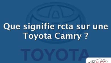 Que signifie rcta sur une Toyota Camry ?